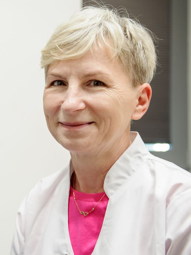 Dr n. med. Iwona Jaworowska-Cieślińska